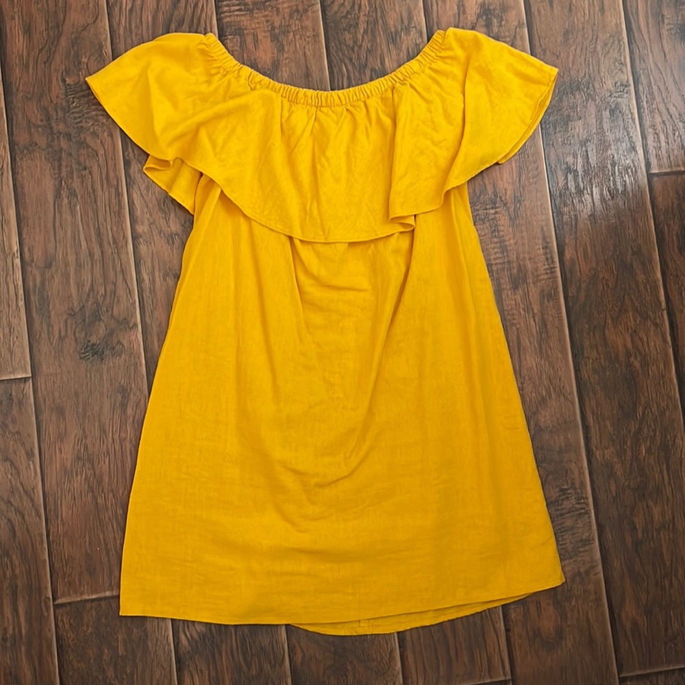 Yellow off the shoulder short summer dress